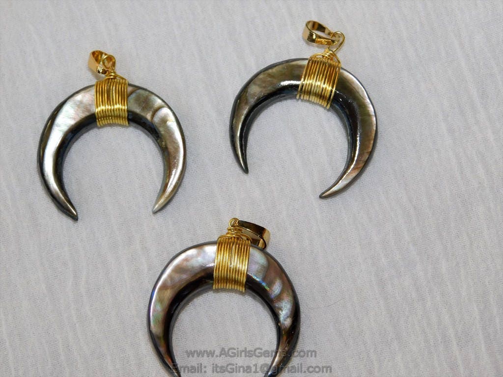 Crescent Moon Charms, Double Horn Pendant, Black Medium Natural Shell