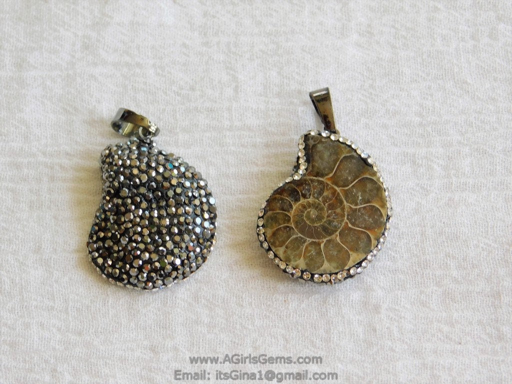 CZ Micro Pave Seashell Pendant, Black CZ Pave Beach Cubic Zirconia Snail Shape #254, Ammonite Fossil Charms