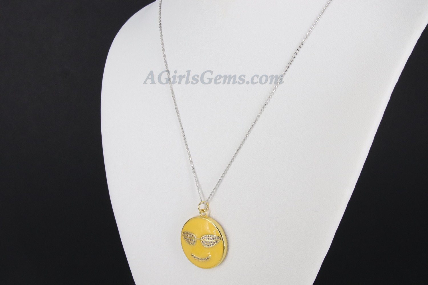 Enamel Pendant Heart Eyes Emoji Charms, Sunglasses Emoji Necklaces, *Cute* Happy Smiley Face Charms *Love* Gold Emoji Pendants