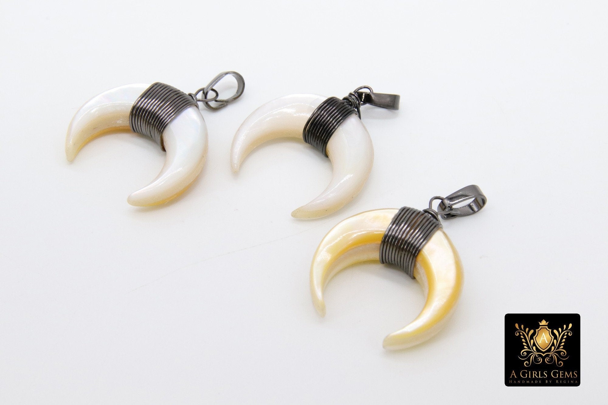 Crescent Moon Charms, Soft Yellow Natural Shell Mini Double Horn Charms #940, 20 mm Gold Wire Horn Boho Pendant DIY Jewelry