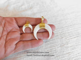 White Double Horn Pendant, White Medium Natural Shell Crescent Moon Charms, 40 mm Gold Wire Horn Boho Tribal Pendant
